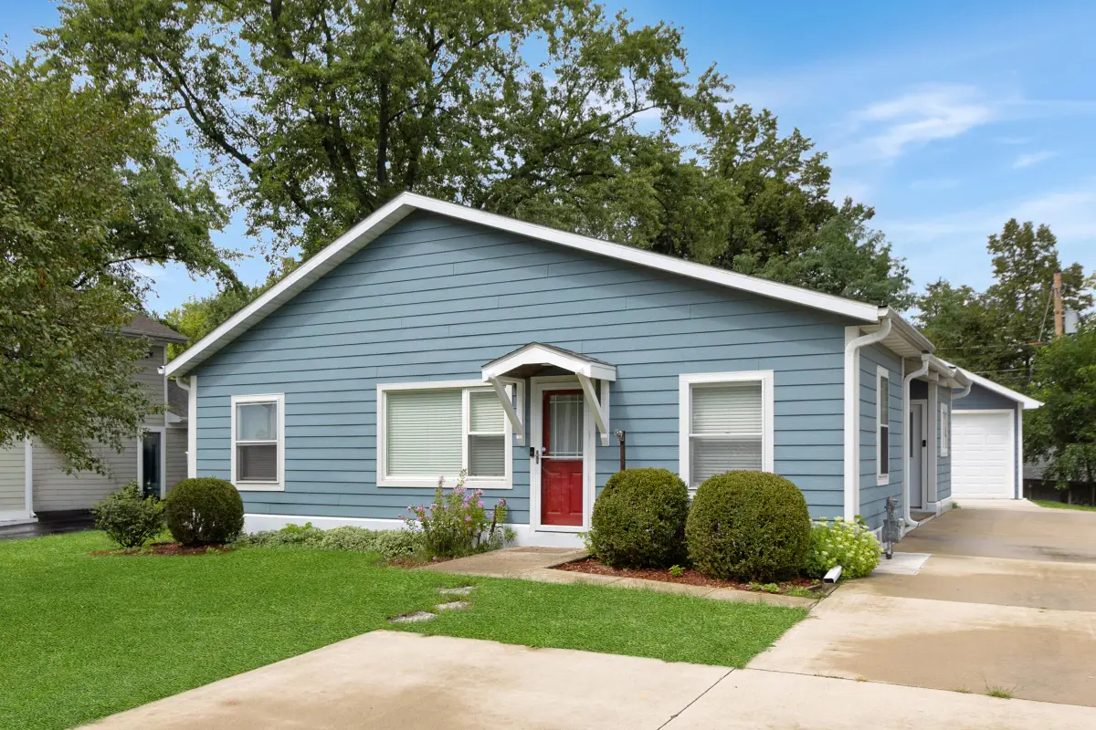 218 W Hunt Ave, Twin Lakes, WI 53181 - #1
