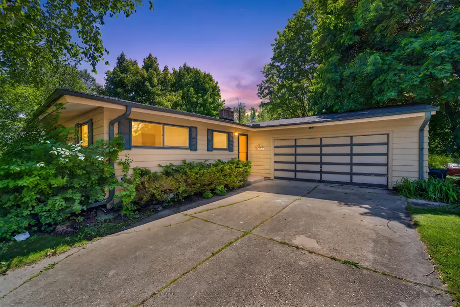 4435 Glenway St, Wauwatosa, WI 53225 - #2
