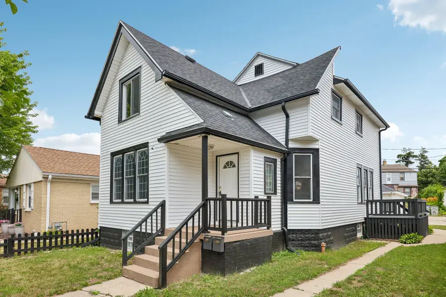 3528 N 87th St, Milwaukee, WI 53222 - #2