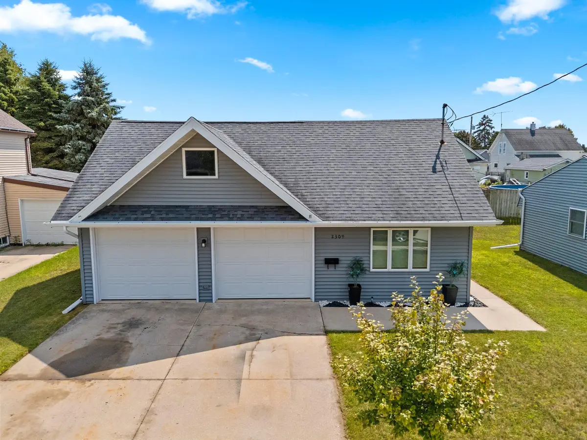 2309 9th Pl, Two Rivers, WI 54241 - #1