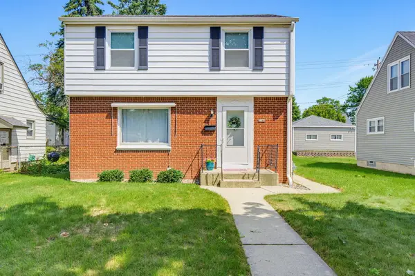 3744 N 100th St, Milwaukee, WI 53222