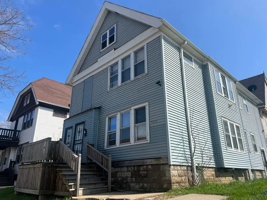 2481-2483 W Locust St, Milwaukee, WI 53206 - #2