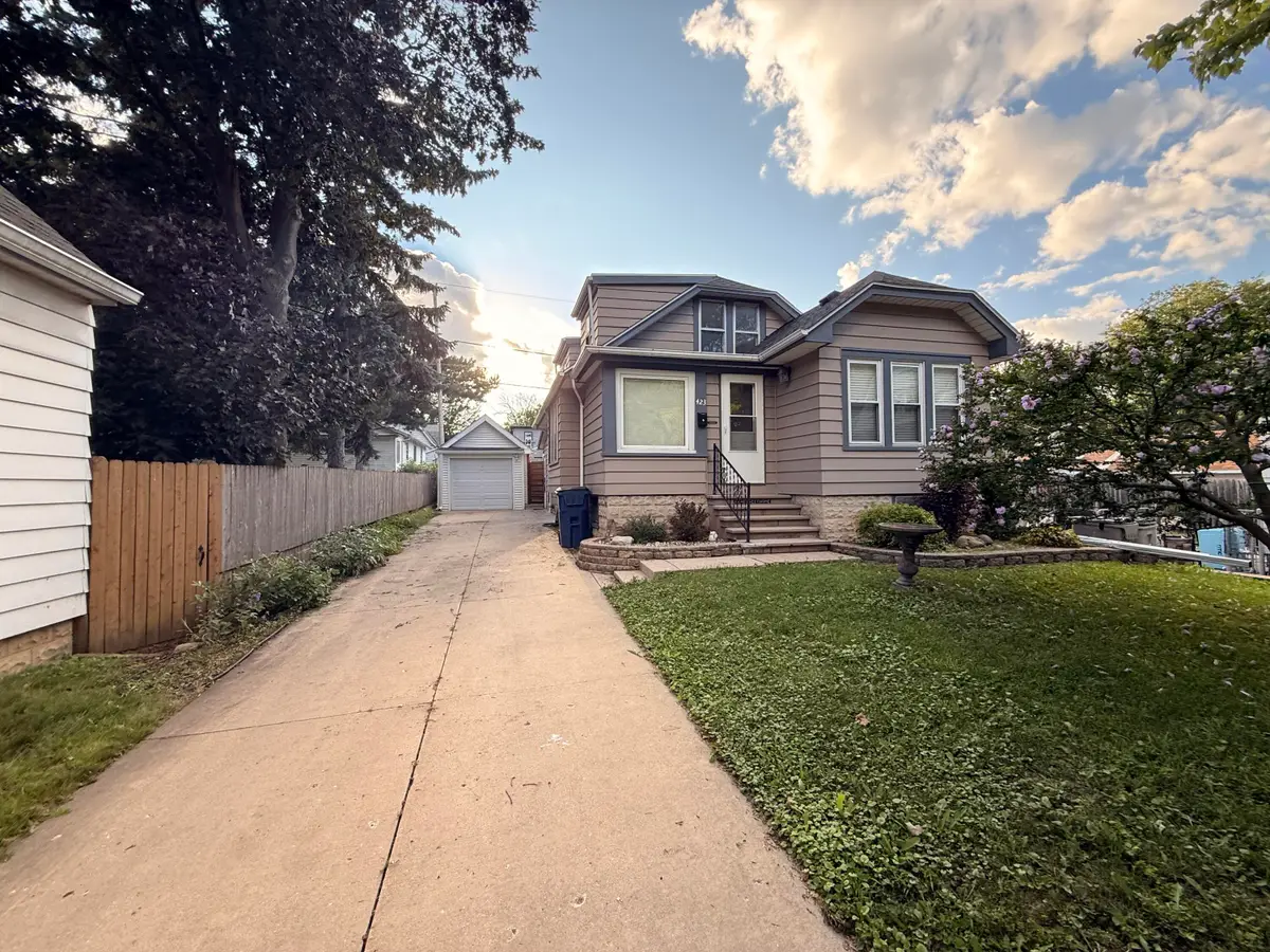 423 S 68th St, Milwaukee, WI 53214 - #1