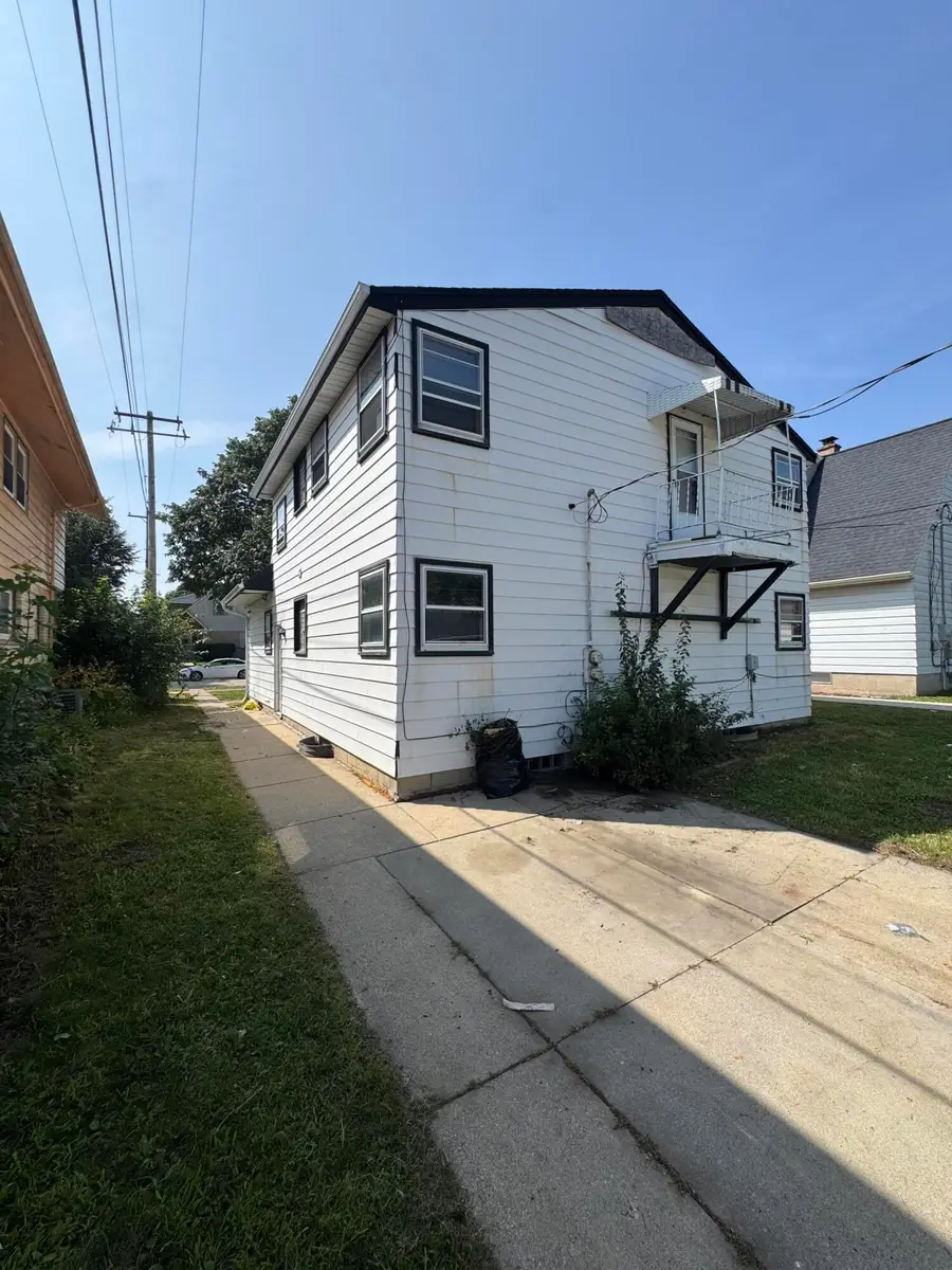 5708 N 97th St, Milwaukee, WI 53225 - #3