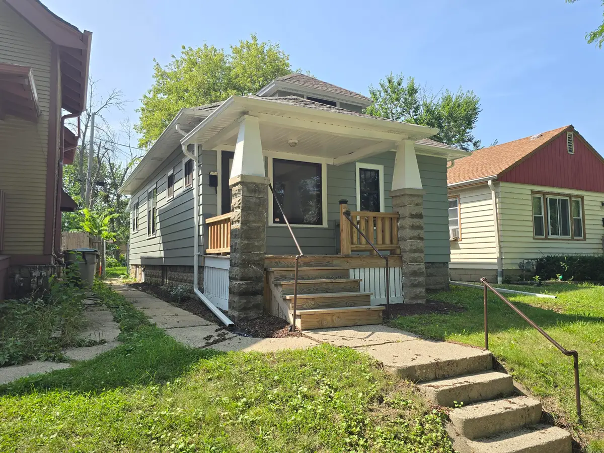 4933 N 38th St, Milwaukee, WI 53209 - #1