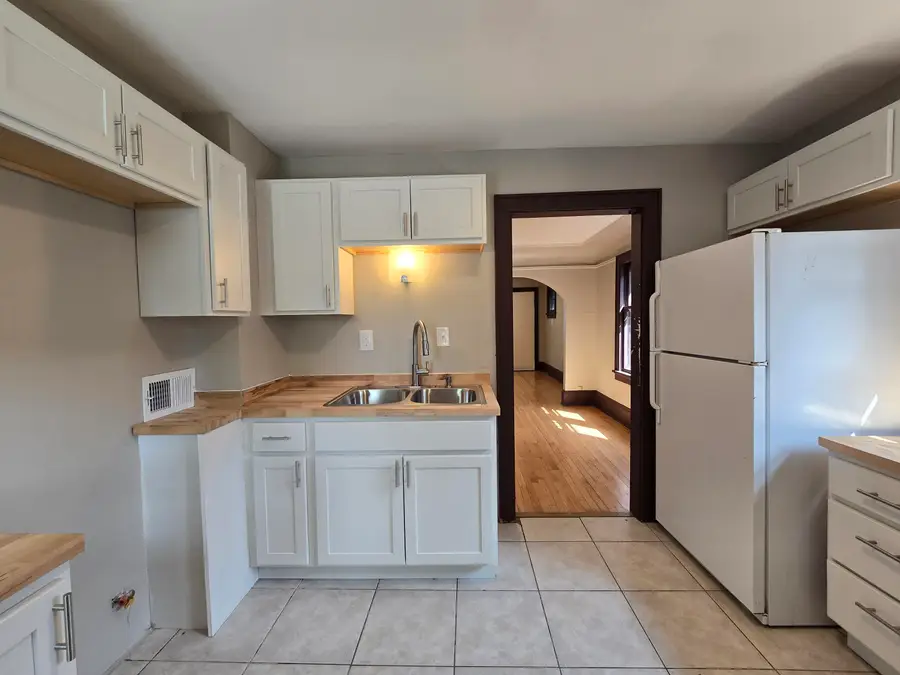4933 N 38th St, Milwaukee, WI 53209 - #3