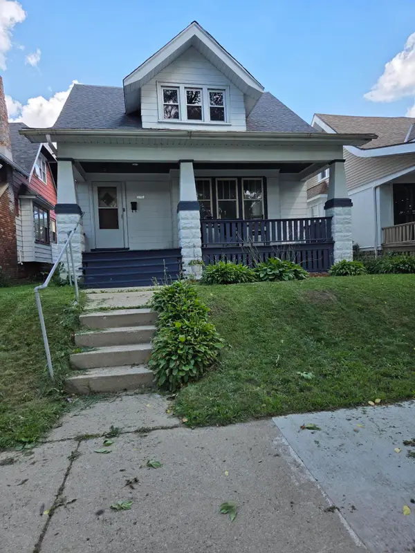 2852 N 36th St, Milwaukee, WI 53210