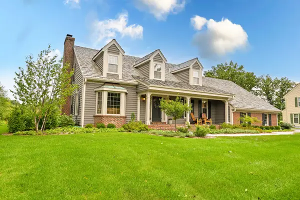 10818 N Norway Dr, Mequon, WI 53092