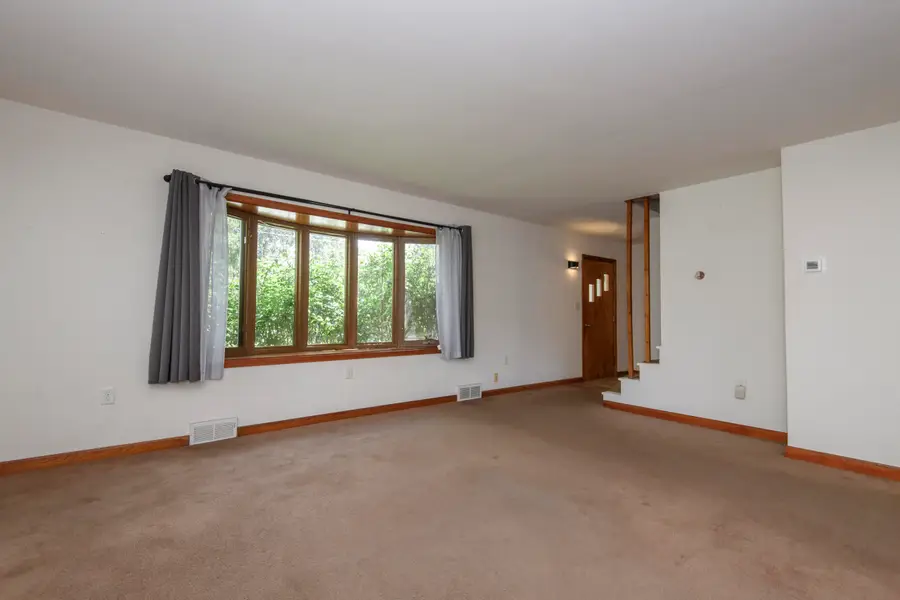 800 Western Ave, Waukesha, WI 53188 - #2