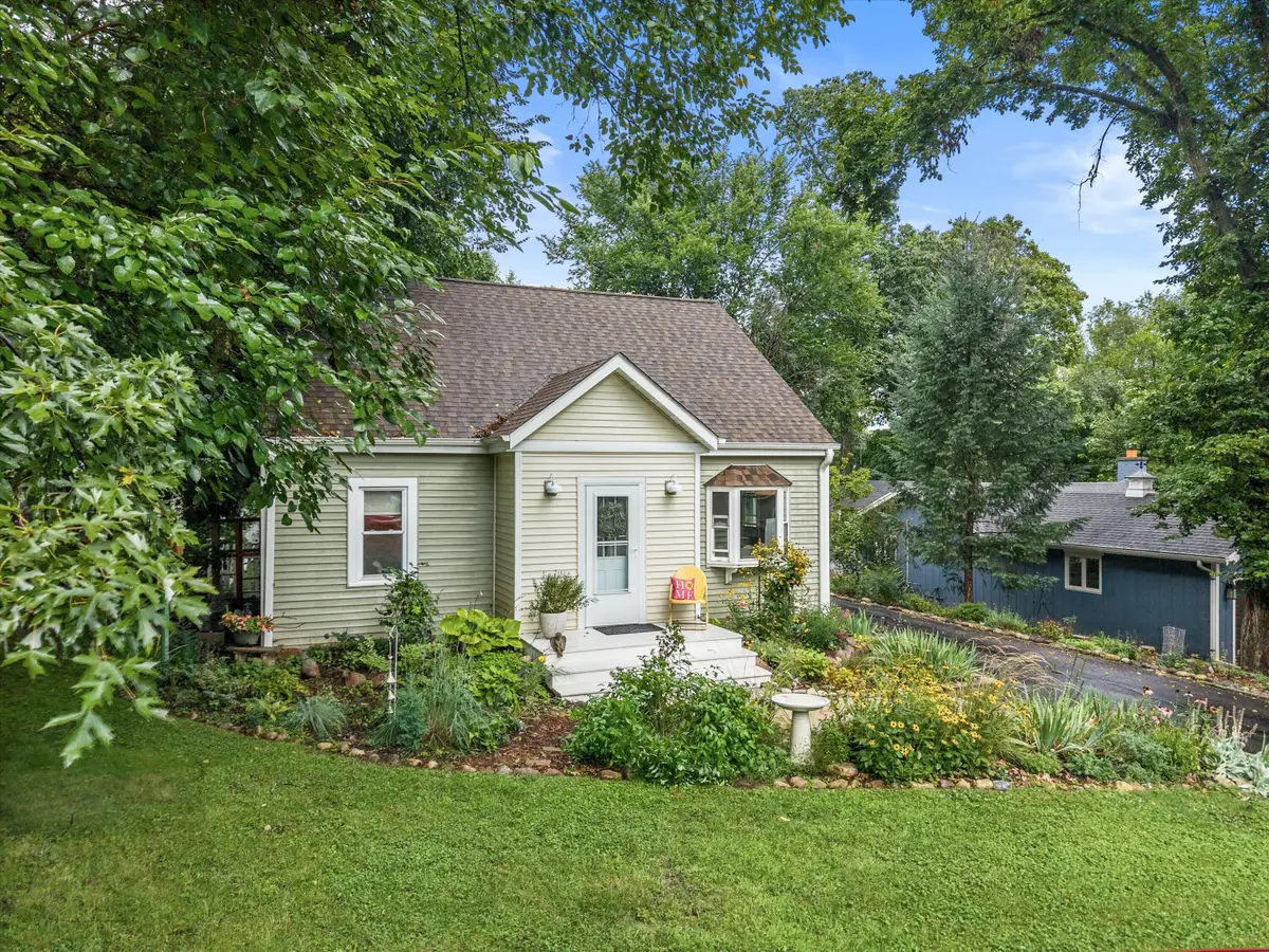 82 Jewell Dr, Williams Bay, WI 53191 - #1