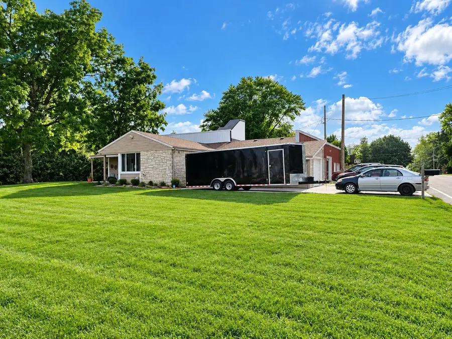 9205 S Chicago Rd, Oak Creek, WI 53154 - #3