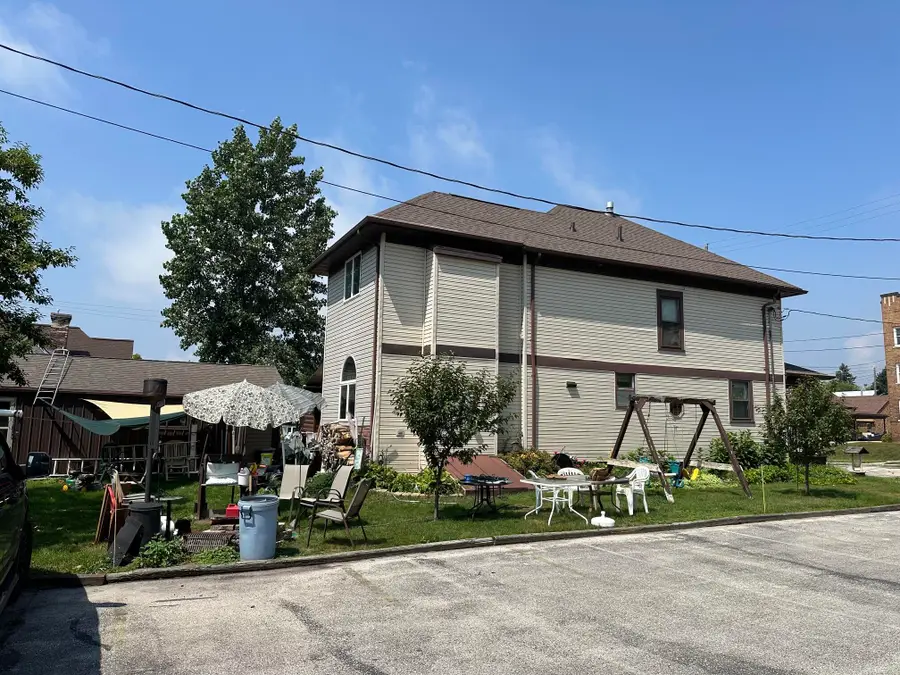 811 State St, Manitowoc, WI 54220 - #2