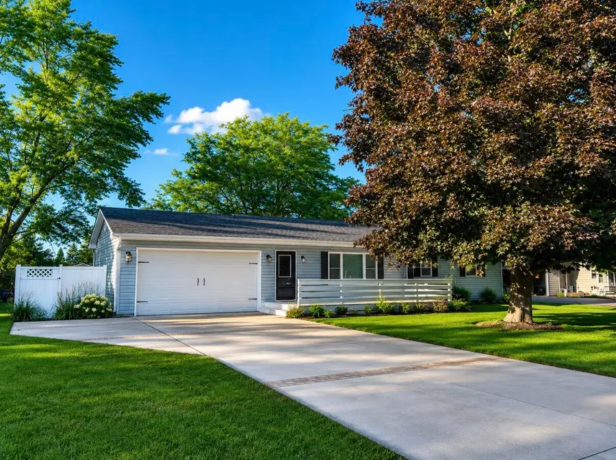 1170 Cypress Pt, Twin Lakes, WI 53181 - #2