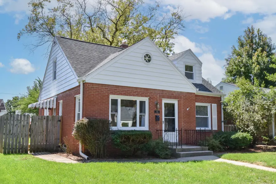 7937 W Townsend St, Milwaukee, WI 53222 - #2