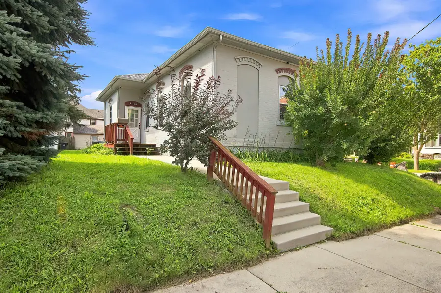 825 St Patrick St, Racine, WI 53402 - #2