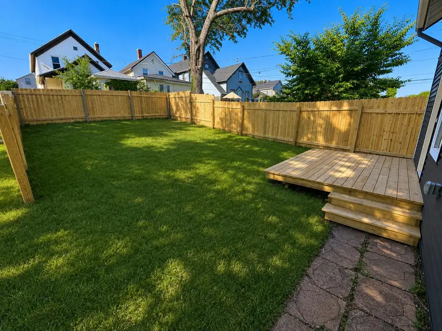 1019 N 12th St, Sheboygan, WI 53081 - #3