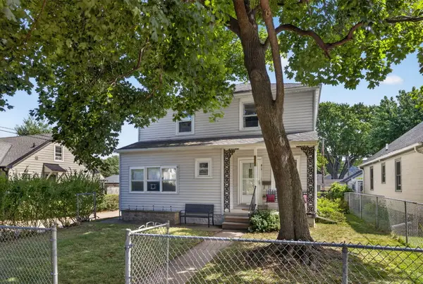 821 20th St S, La Crosse, WI 54601