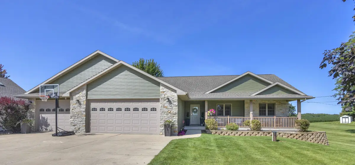 217 N Grant St, Rosendale, WI 54974 - #1