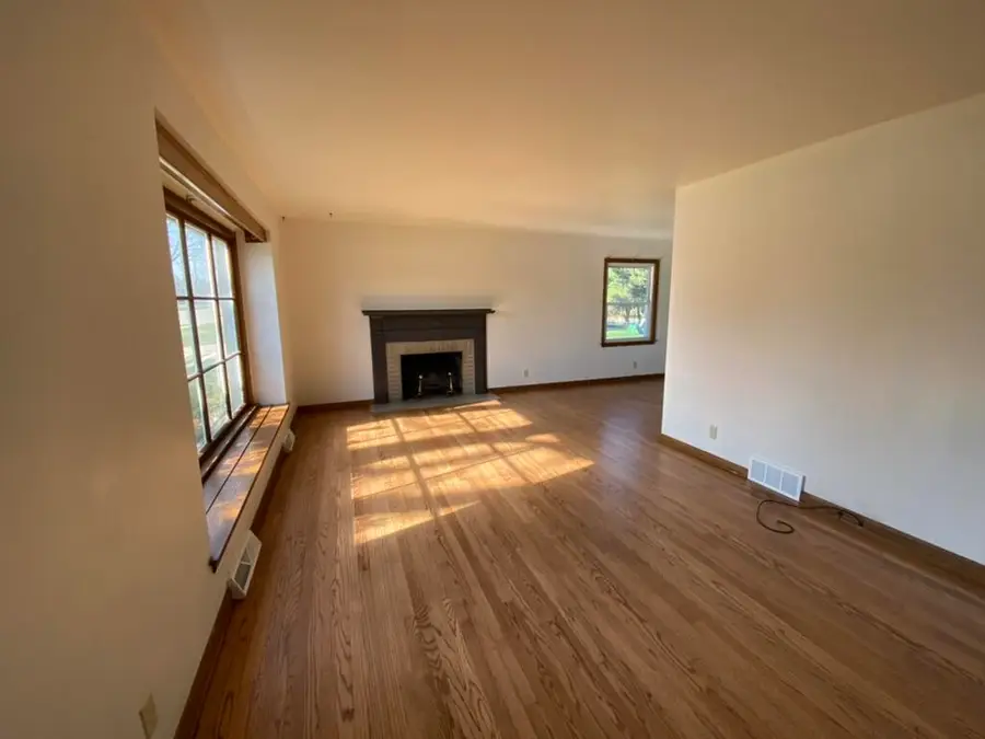 2772 N 124th St, Wauwatosa, WI 53222 - #3