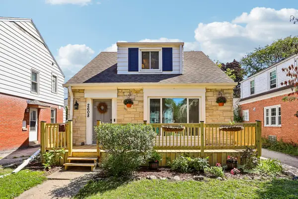 2608 N 63rd St, Wauwatosa, WI 53213