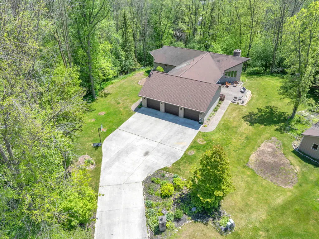 4564 Broadway St, Manitowoc, WI 54220 - #1