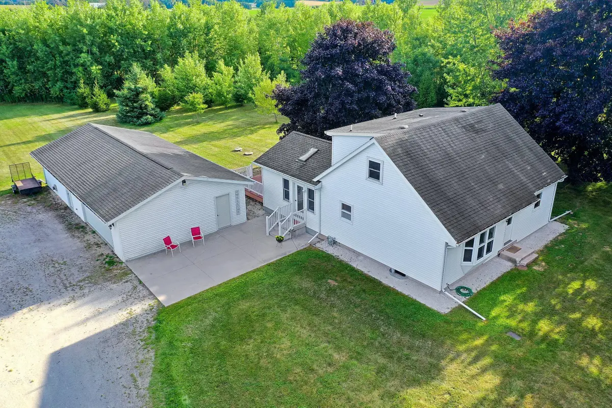 5531 Luckow Ln, Newton, WI 54220 - #1