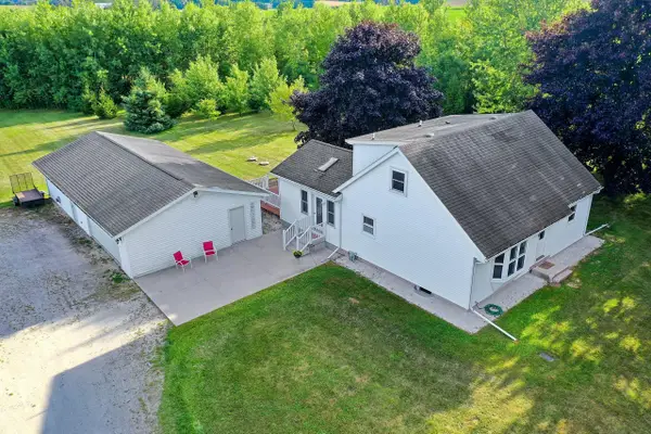 5531 Luckow Ln, Newton, WI 54220