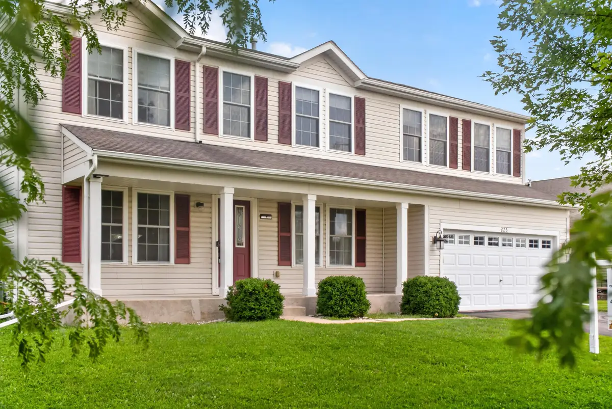 225 S Ash Ln, Whitewater, WI 53190 - #1