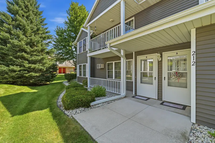 212 S Mountin Dr, Mayville, WI 53050 - #2