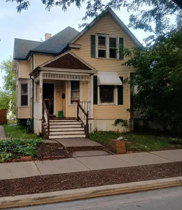 3022 N 6th St, Milwaukee, WI 53212