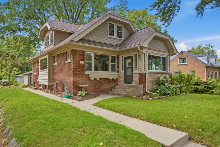 1919 W Marne Ave, Glendale, WI 53209 - #2