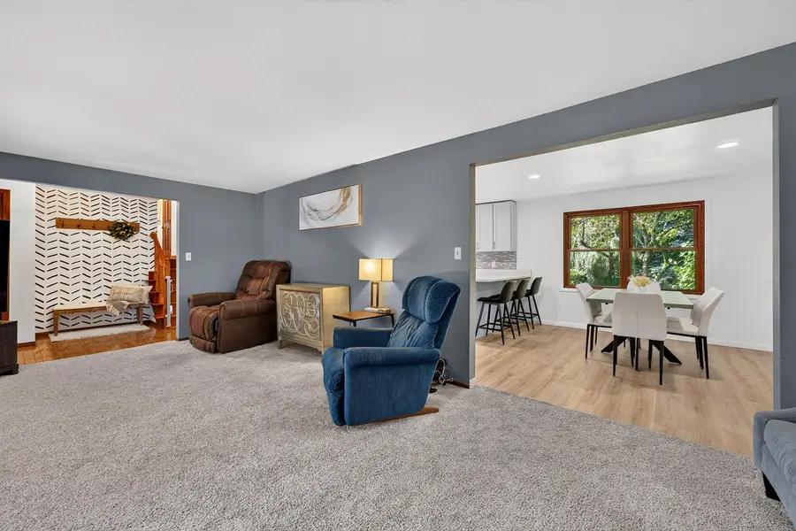 4004 Greenwood Ct, Sheboygan, WI 53081 - #3