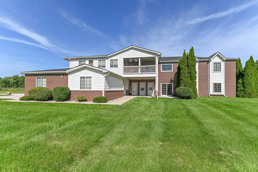 927 Lannon Ter, Mount Pleasant, WI 53406 - #2