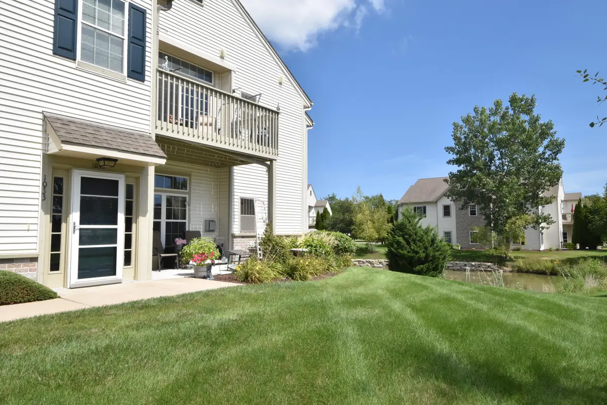 1033 Hastings Ct, Mount Pleasant, WI 53406 - #1