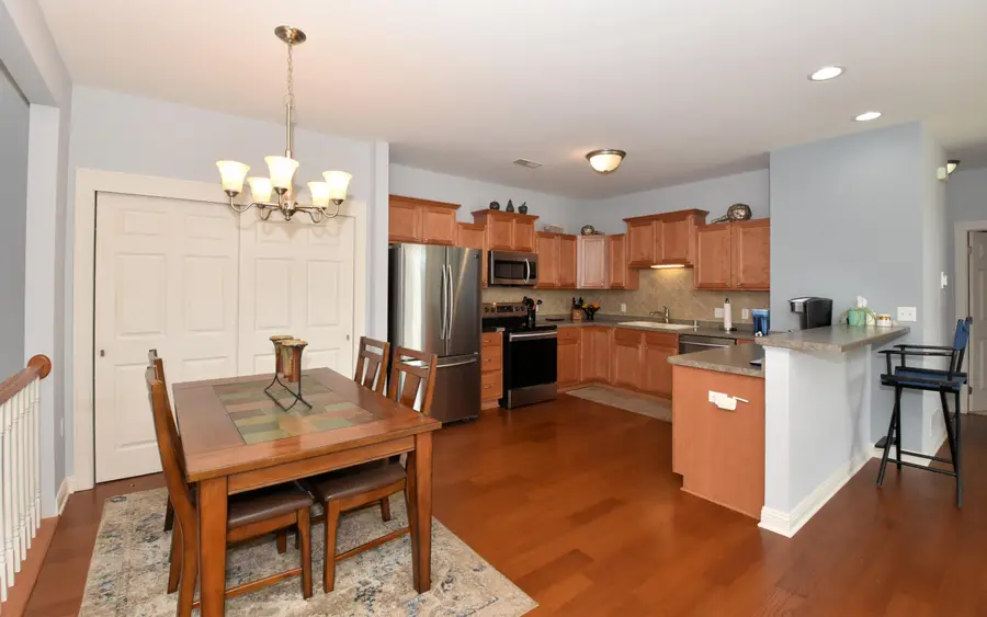 1033 Hastings Ct, Mount Pleasant, WI 53406 - #3