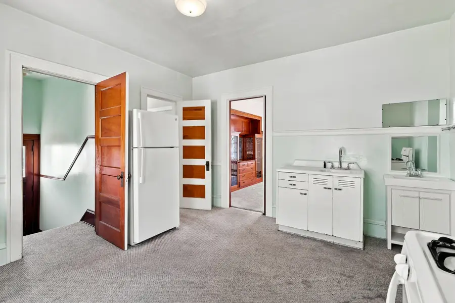 909 S 15th St, Sheboygan, WI 53081 - #3