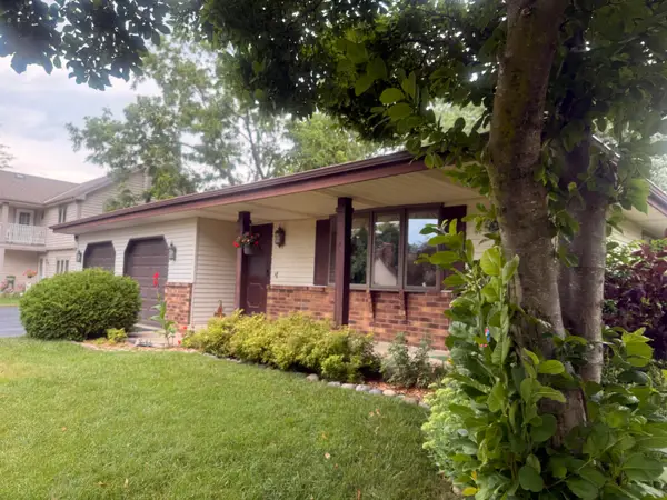 2120 Autumn Dr, Caledonia, WI 53402