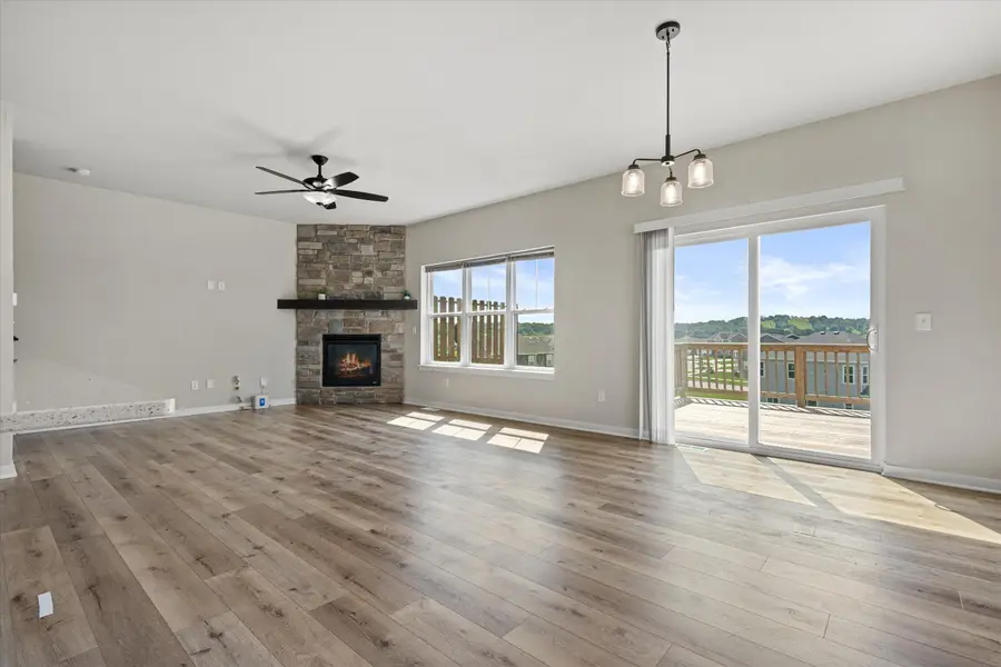 N67W25383 Breckenridge Ct, Sussex, WI 53089 - #2