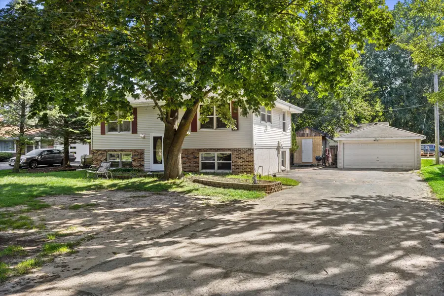 4445 Erie St, Caledonia, WI 53402 - #2