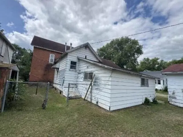 312 N Elm St, Endeavor, WI 53930 - #2