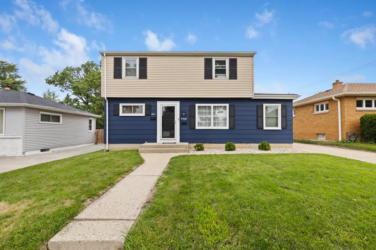 4908 W Lynndale Ave, Milwaukee, WI 53220 - #1
