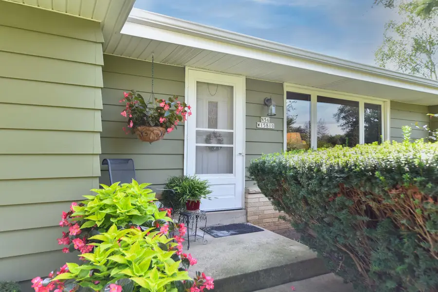 N56W15810 Bette Dr, Menomonee Falls, WI 53051 - #2