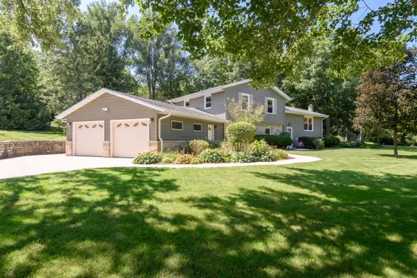 W285S3467 Snow Goose Trl, Genesee, WI 53189