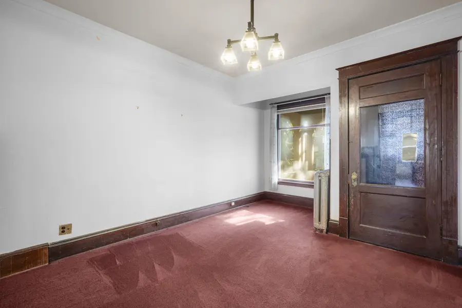 513 N 31st St, Milwaukee, WI 53208 - #3