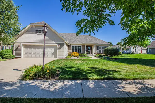 3028 Tanglewood Dr, Waukesha, WI 53189