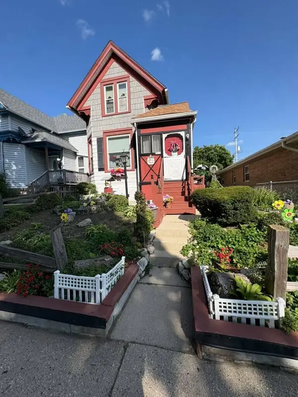 2812 S 34th St, Milwaukee, WI 53215