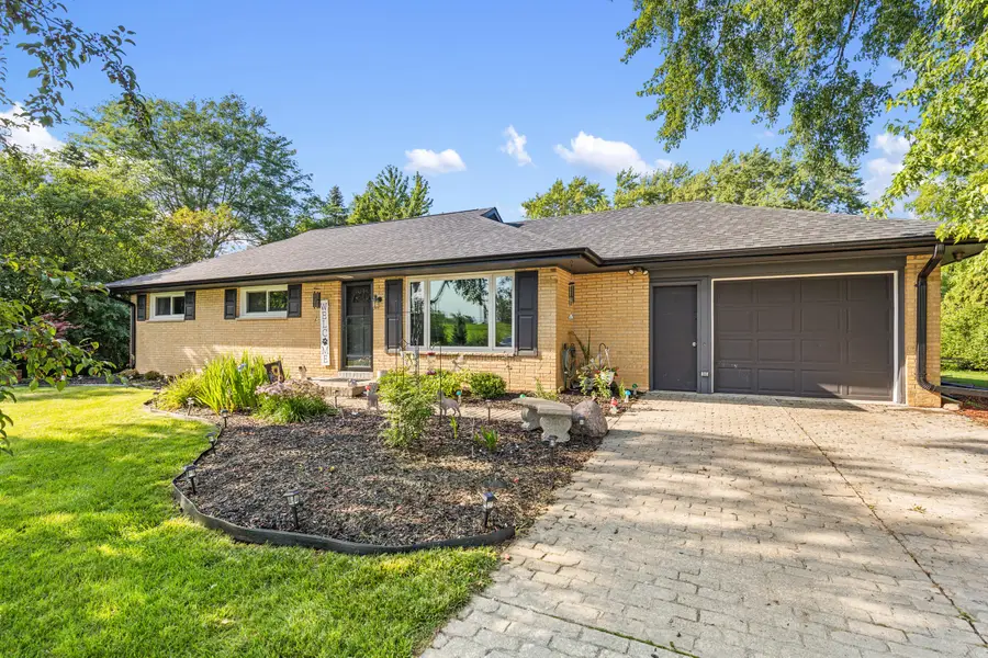 15440 Mt Vernon Ave, Brookfield, WI 53005 - #3