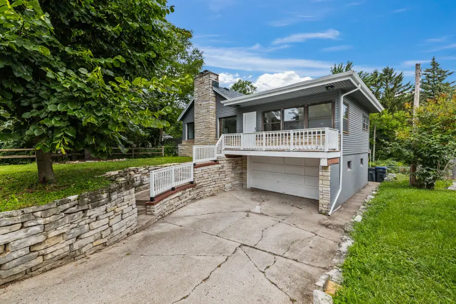 1012 Arcadian Ave, Waukesha, WI 53186 - #3