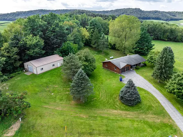 N18693 County Road F, Trempealeau, WI 54661