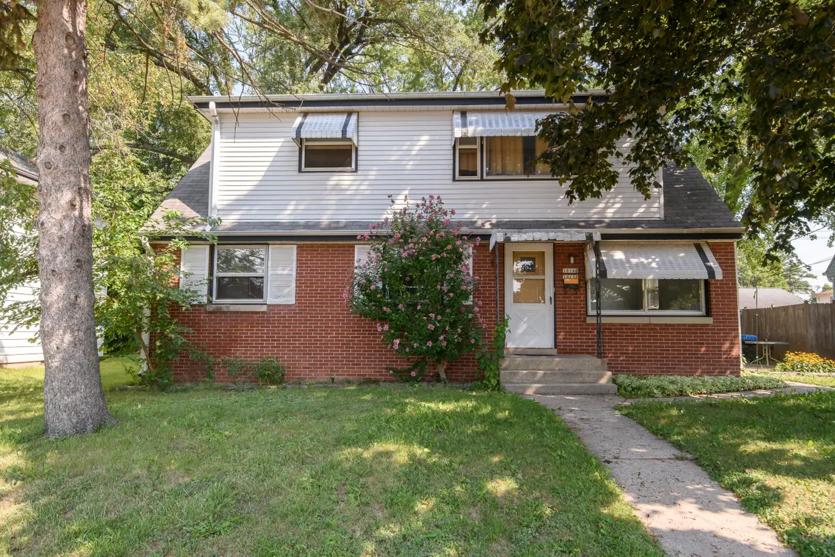 10138 W Montana Ave, West Allis, WI 53227 - #1